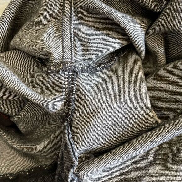 ALICE + OLIVIA jeans distressed crop size 27 - Picture 6 of 16